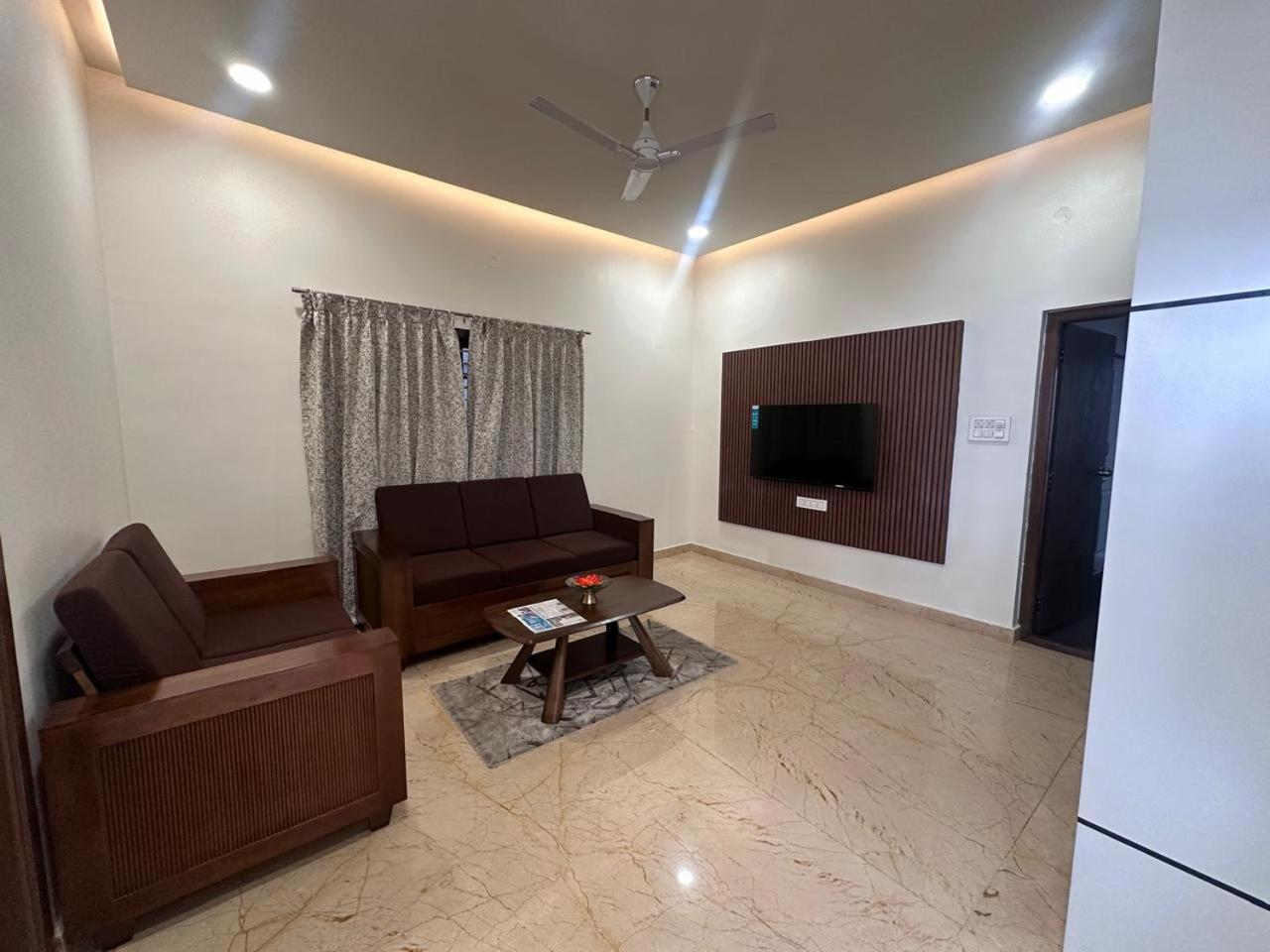 Hotel Queens Comfort Mysore Exterior foto